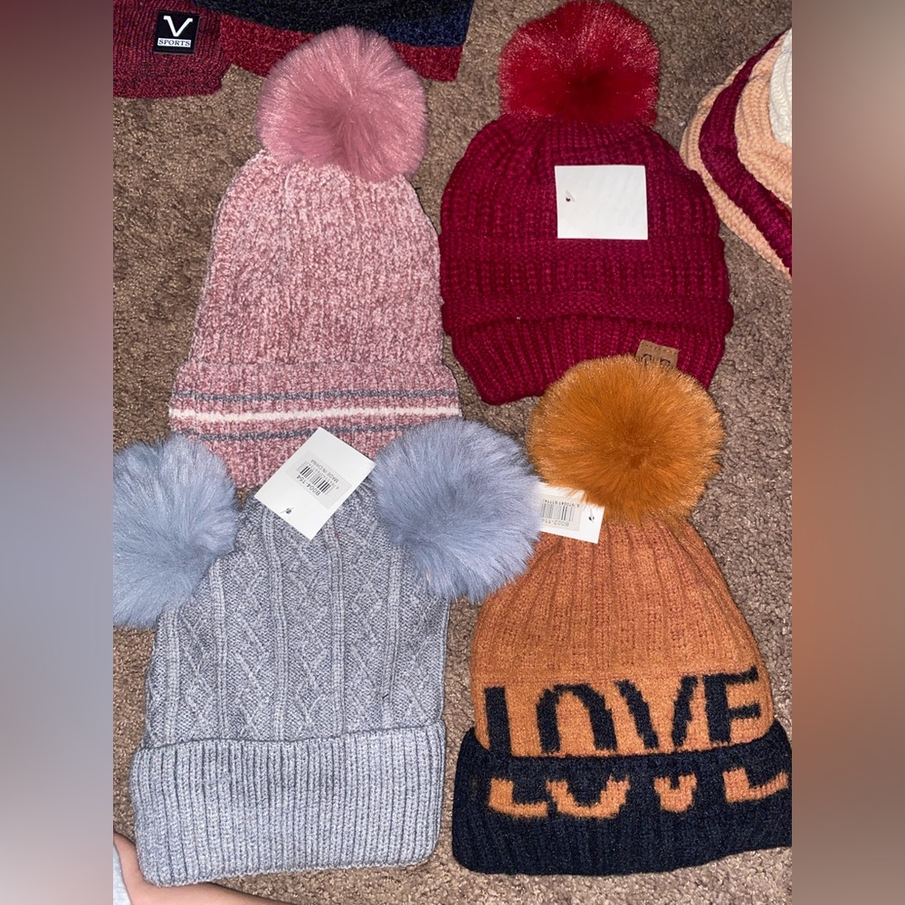 Beanies - image 1